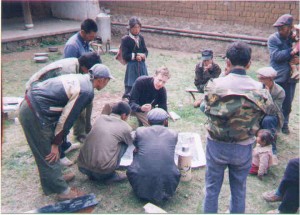 image of Graham Bullock facilitating a discussion in a Chinese village